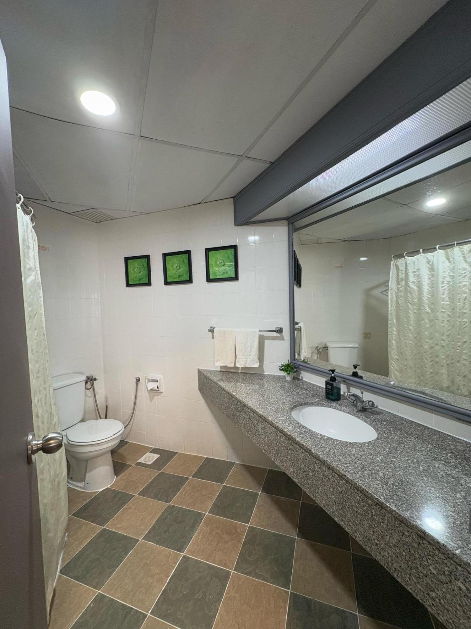 17 Jazz Sweet Beachfront Resort ทานจุงบุงาห์ ภายนอก รูปภาพ